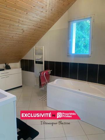 Maison 5 pièces 86 m2 sur  terrain de 883m2