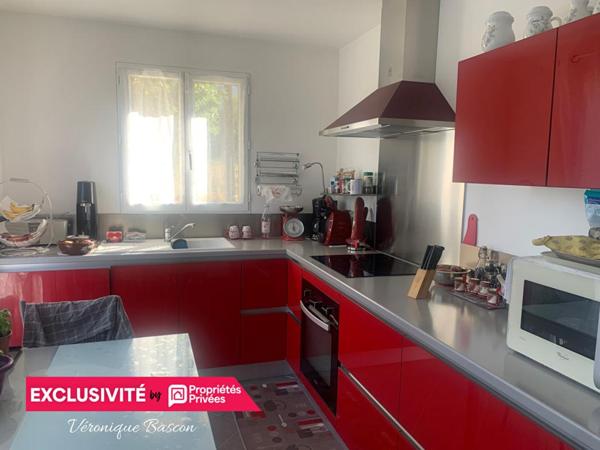 Maison 5 pièces 86 m2 sur  terrain de 883m2