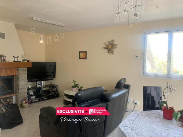 Maison 5 pièces 86 m2 sur  terrain de 883m2