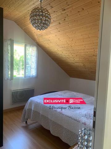Maison 5 pièces 86 m2 sur  terrain de 883m2