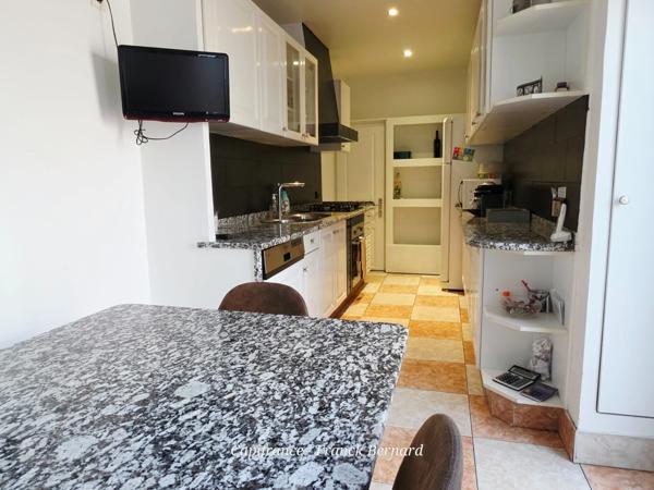 Maison en parfait état à vendre 5 pièces LE KREMLIN BICETRE (94) -