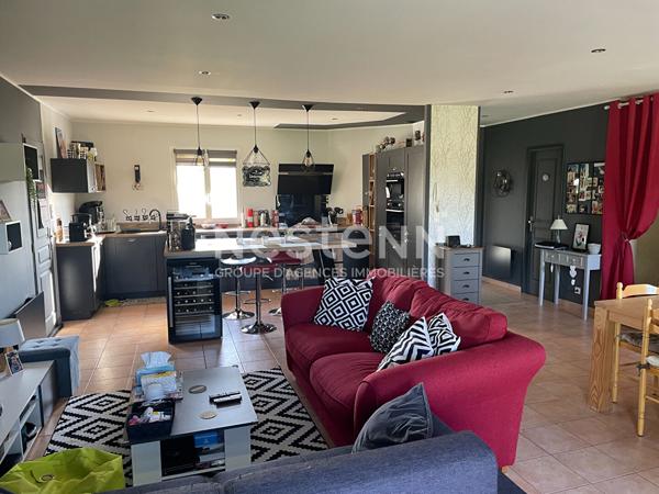 A 15 / 20 min de Rochefort : Pont L'Abbé D'Arnoult, maison plain pied 3 chambres avec jardin et garage