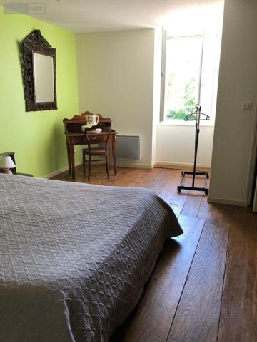 Local mixte (Pro/Hab) à vendre à Saint-Bonnet-de-Salers dans le Cantal (15140), ref : 15060/865