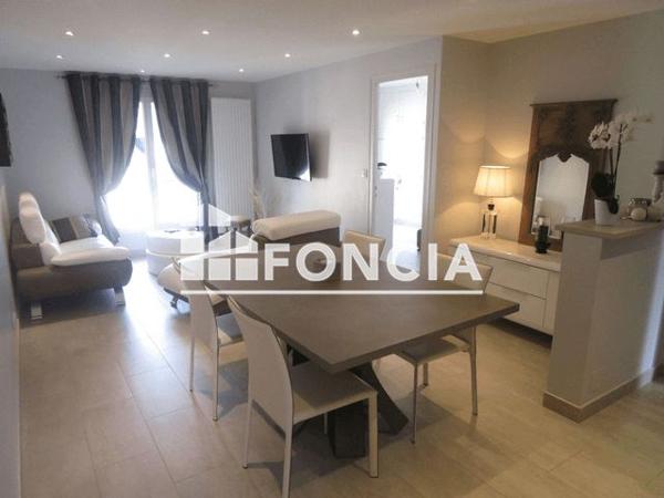 Location Appartement 4 pièces 85.9 m² - 1 BIS PLACE DES EPARS Chartres 28000