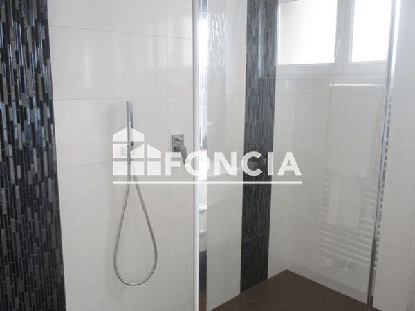 Location Appartement 4 pièces 85.9 m² - 1 BIS PLACE DES EPARS Chartres 28000