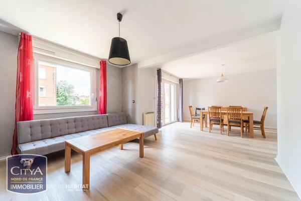 Appartement à louer 3 pièces 76.33m² Lille (59800)