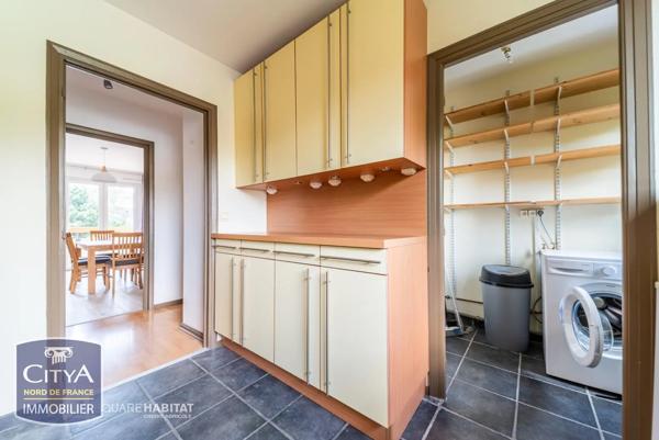 Appartement à louer 3 pièces 76.33m² Lille (59800)