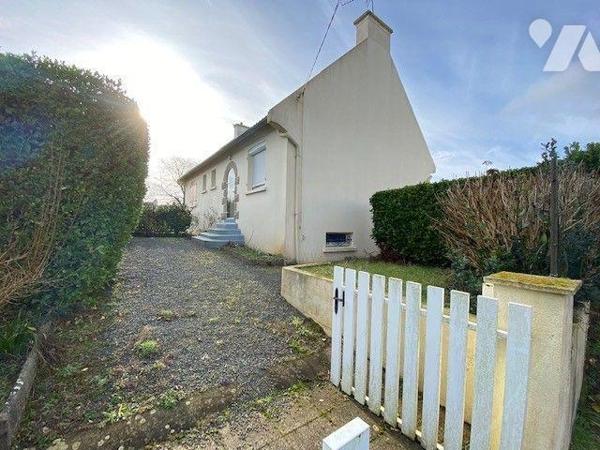 Maison à Vendre à Plouha (22580) en Côtes-d'Armor (22)

Cette maison dispose de quatre pièces...