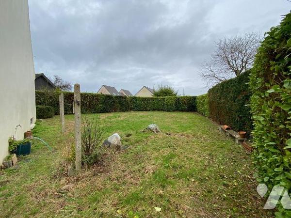 Maison à Vendre à Plouha (22580) en Côtes-d'Armor (22)

Cette maison dispose de quatre pièces...