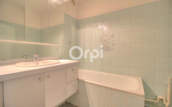 Appartement à vendre    3 pièces • 73,51 m2 Meyzieu