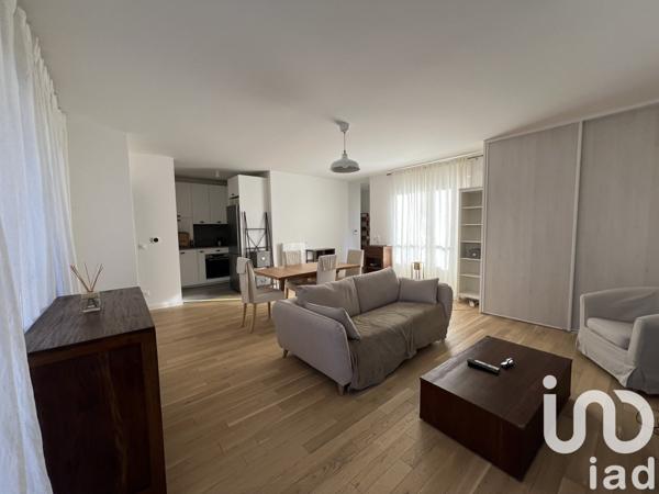 Appartement 3 pièces de 66 m² à Garches (92380)