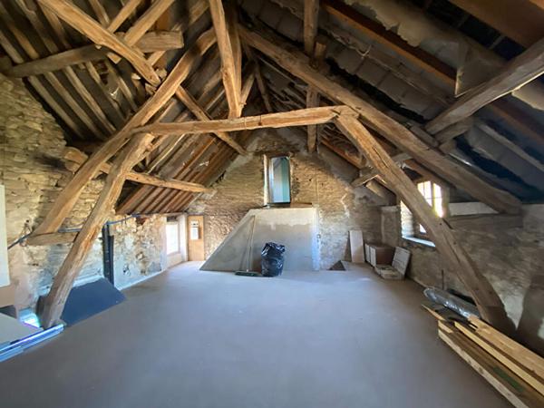 Demeure de charme en pierre du Vexin de 215m² sur un terrain de 550m² à FOLLAINVILLE