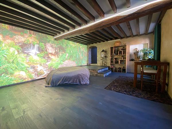 Demeure de charme en pierre du Vexin de 215m² sur un terrain de 550m² à FOLLAINVILLE