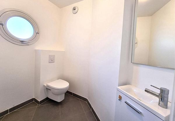 Appartement Toulon 2 pièce(s) 49 m2