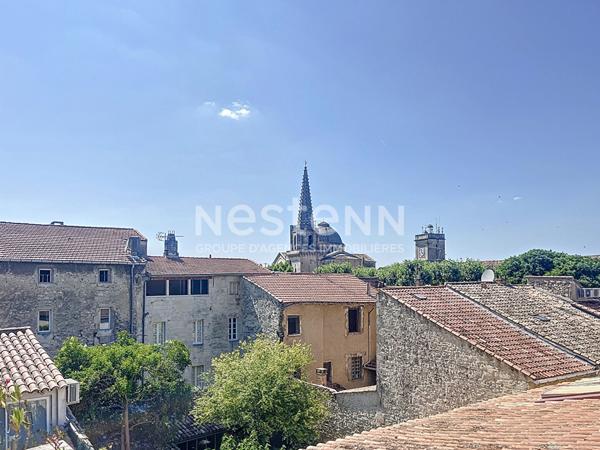 Bien d exception en plein coeur de Saint-Remy-de-Provence ? Local commercial + habitation de caractere