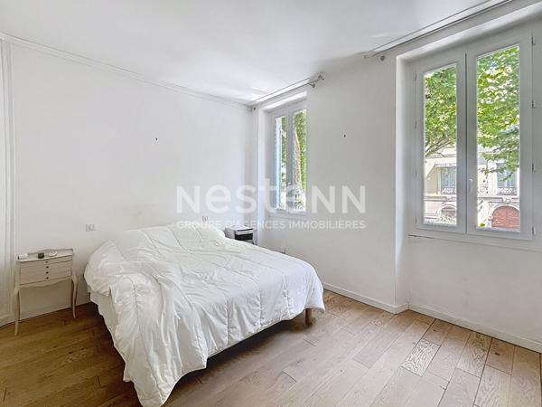 Bien d exception en plein coeur de Saint-Remy-de-Provence ? Local commercial + habitation de caractere