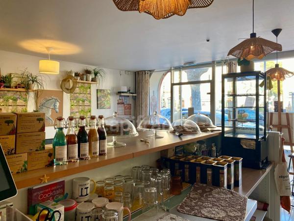 Salon de thé clé en main – Emplacement n°1 à Mèze