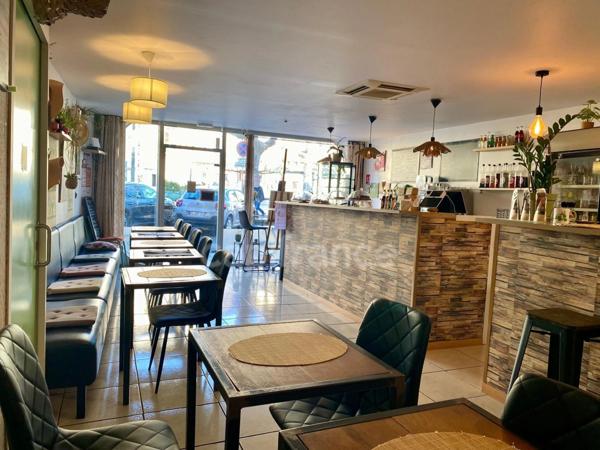 Salon de thé clé en main – Emplacement n°1 à Mèze