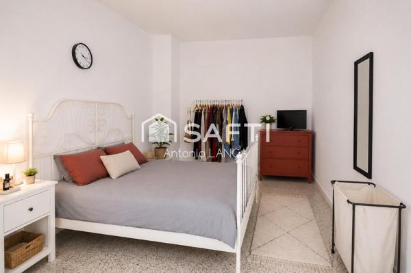 Petit prix, fort potentiel : découvrez ce T2 de 38 m2 idéalement situé.