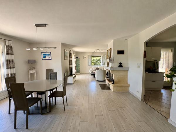 Maison familiale de 173 m² avec appartement indépendant de 32m2, grand sous-sol et sauna