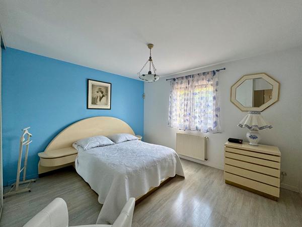 Maison familiale de 173 m² avec appartement indépendant de 32m2, grand sous-sol et sauna