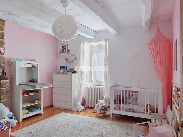 exclusivité Maison Rouge maison en coeur de bourg!