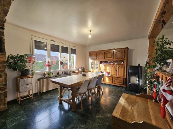 Maison 75m2 et Hangar de 120m2 sur terrain de 3260m2