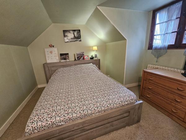 Maison 75m2 et Hangar de 120m2 sur terrain de 3260m2