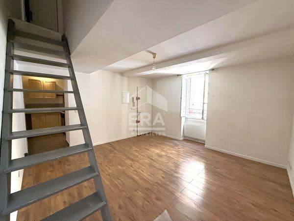 A VENDRE 13530 TRETS APPARTEMENT DUPLEX T3 DE 57 M² AU SOL (45m² Loi Carrez)