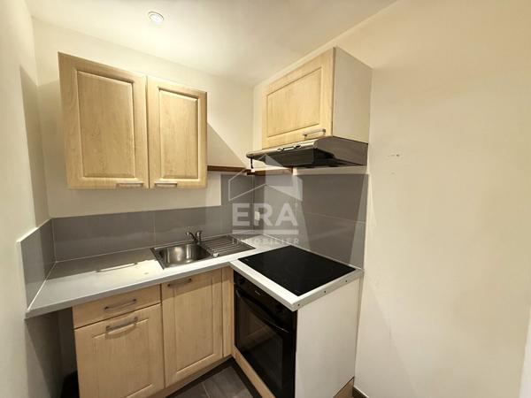 A VENDRE 13530 TRETS APPARTEMENT DUPLEX T3 DE 57 M² AU SOL (45m² Loi Carrez)