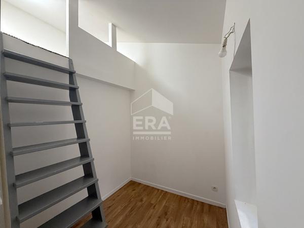 A VENDRE 13530 TRETS APPARTEMENT DUPLEX T3 DE 57 M² AU SOL (45m² Loi Carrez)