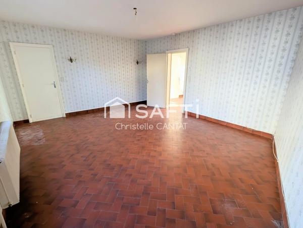 Maison de ville 165 m² 6 pièces, 4 chambres, cave.