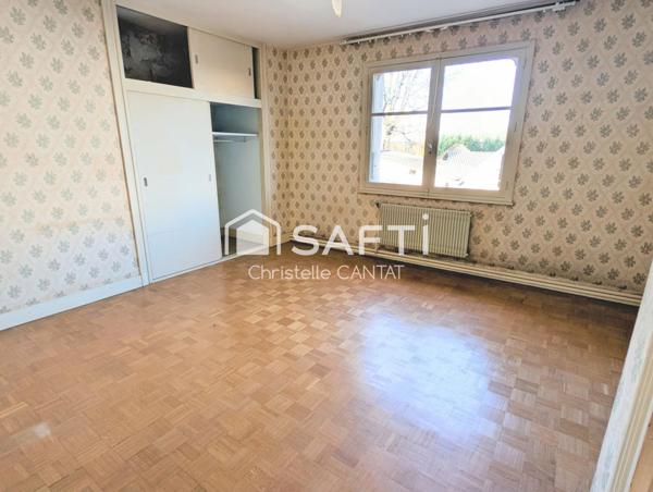 Maison de ville 165 m² 6 pièces, 4 chambres, cave.