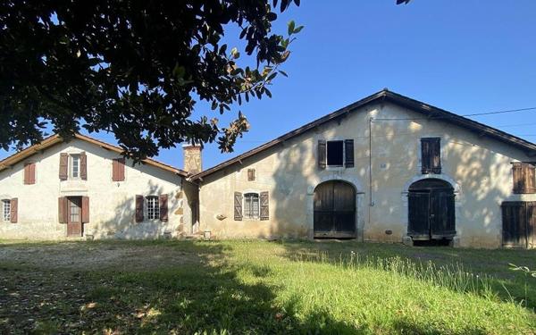 Maison à vendre    6 pièces •  Tilh