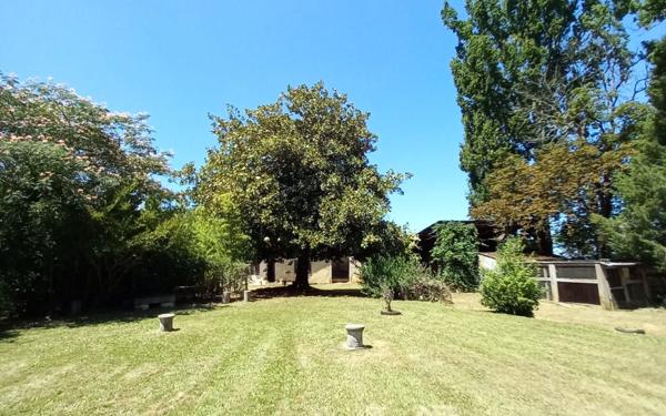 Maison à vendre    6 pièces •  Tilh