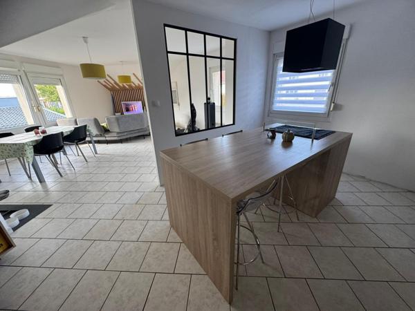 Appartement T3 96 m2 2 ch. à COSNES