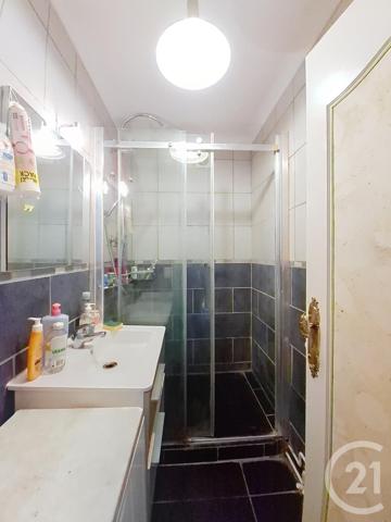 Appartement F3 à vendre  3 pièces - 52,74 m2 LA ROCHETTE - 77