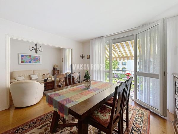 Bréquigny - Appartement traversant avec grand balcon plein sud !