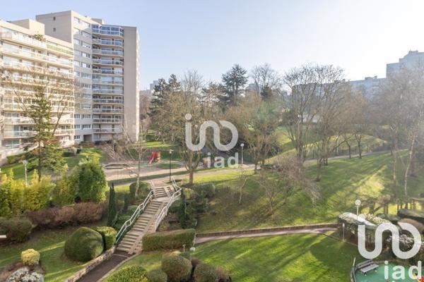 Appartement 4 pièces de 82 m² à Marly-le-Roi (78160)