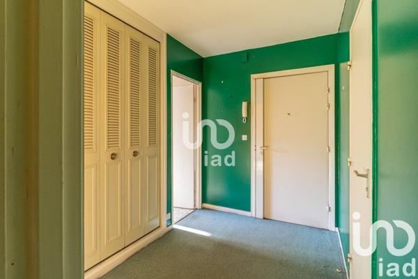 Appartement 4 pièces de 82 m² à Marly-le-Roi (78160)