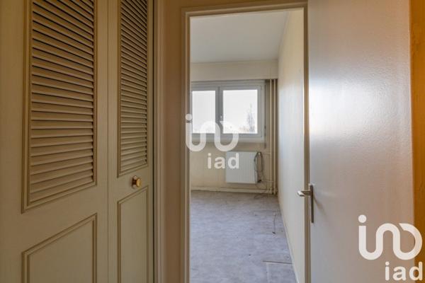 Appartement 4 pièces de 82 m² à Marly-le-Roi (78160)