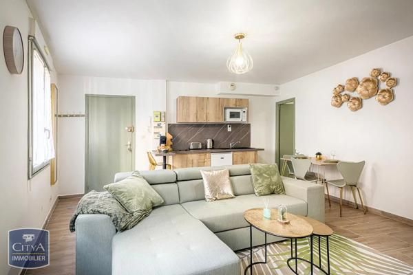 Appartement à louer 2 pièces 41.86m² Valenciennes (59300)