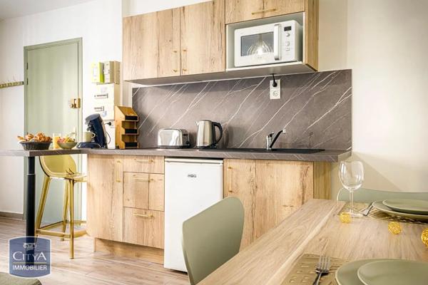 Appartement à louer 2 pièces 41.86m² Valenciennes (59300)