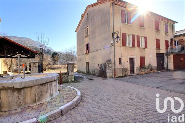Immeuble à vendre 174 m² Séderon