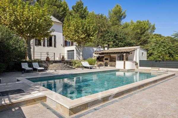 Au cœur de la Provence, une magnifique bastide, entre Aix-en-Provence et Cassis