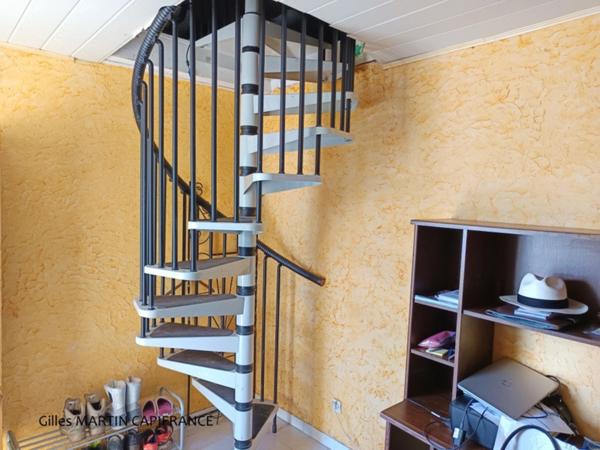 Propriete à vendre 5 pièces avec un chai et une dépendance