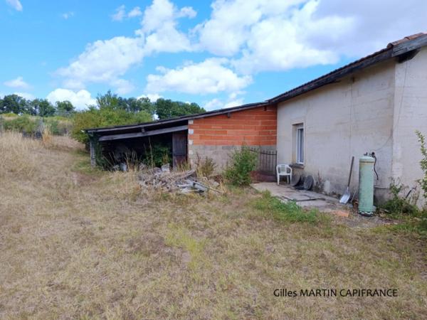 Propriete à vendre 5 pièces avec un chai et une dépendance