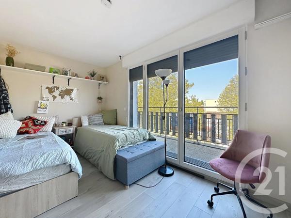 Appartement F4 à vendre  4 pièces - 84,42 m 2   THIAIS  - 94