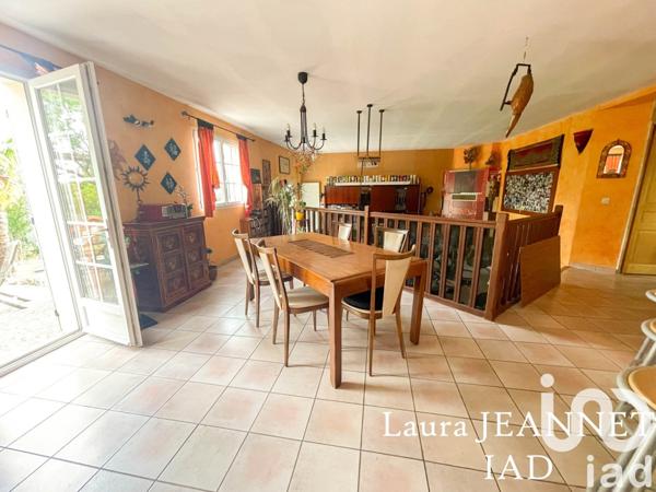 Maison 7 pièces de 197 m² à Courdimanche (95800)