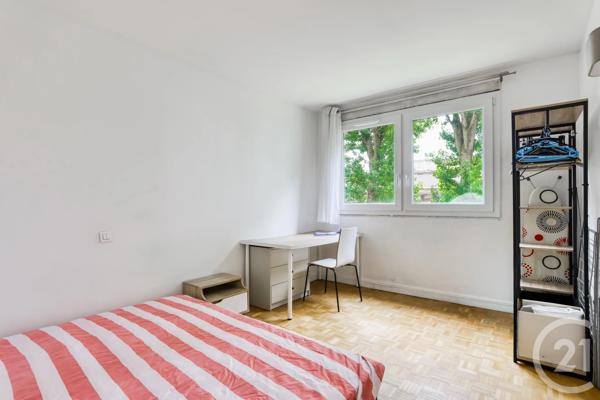 Appartement F4 à vendre  4 pièces - 79 m 2   AUBERVILLIERS  - 93